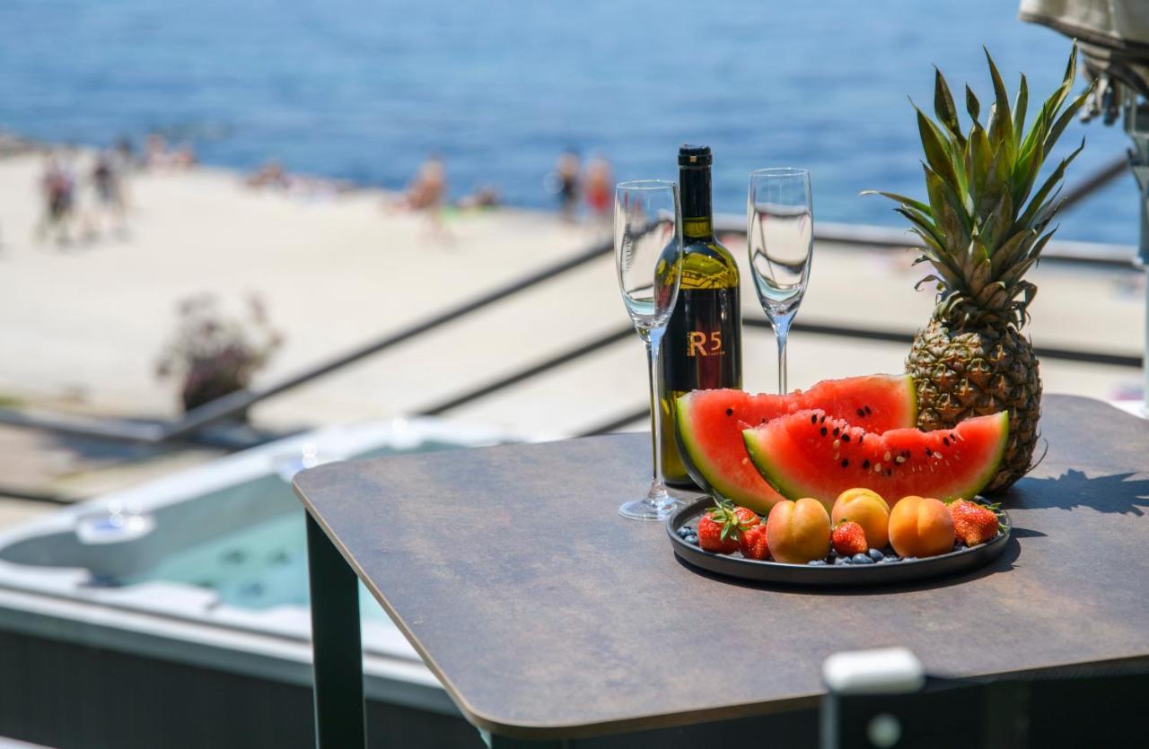 Via Mare Luxury Rooms Split Exterior photo