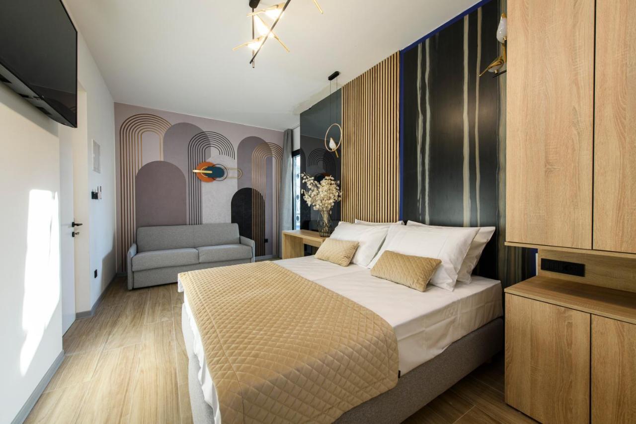 Via Mare Luxury Rooms Split Exterior photo
